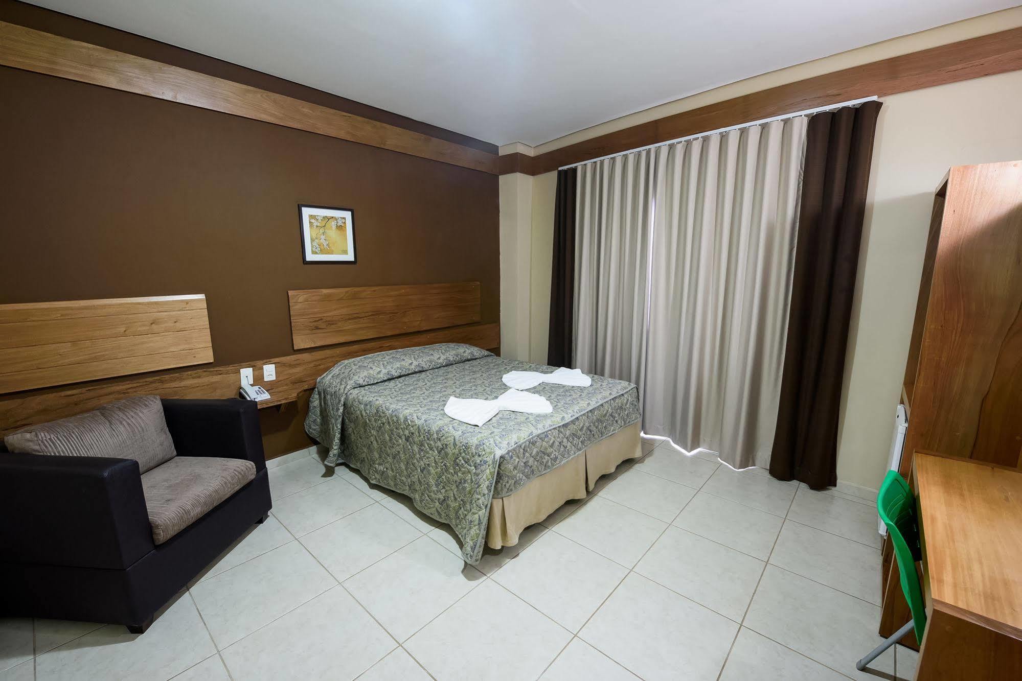 Prisma Plaza Hotel Taubaté Dış mekan fotoğraf